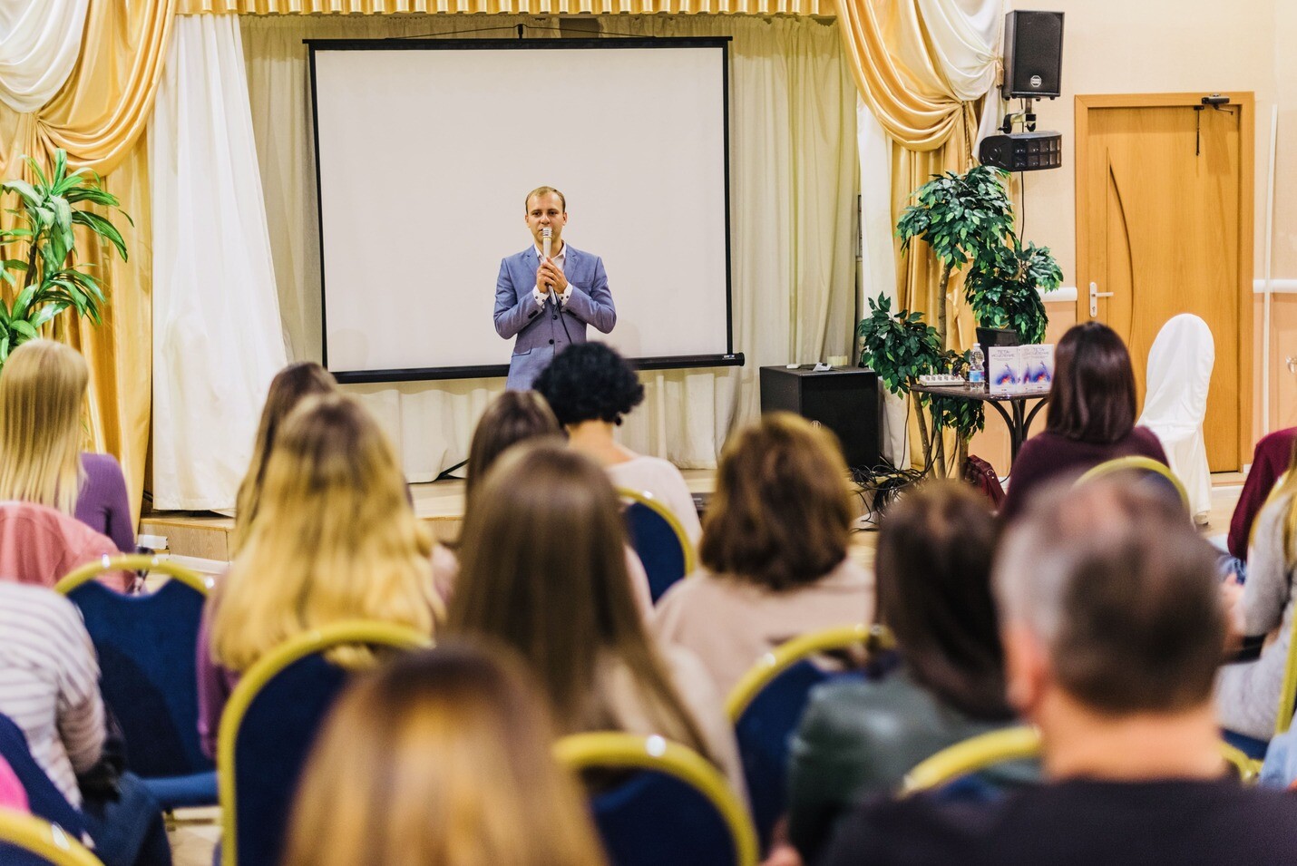 сексолог сергей алтушкин - выступление перед людьми по сексологии сексолог сергей алтушкин - выступление перед людьми по сексологии